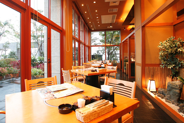 株式会社康正産業様_店内写真2